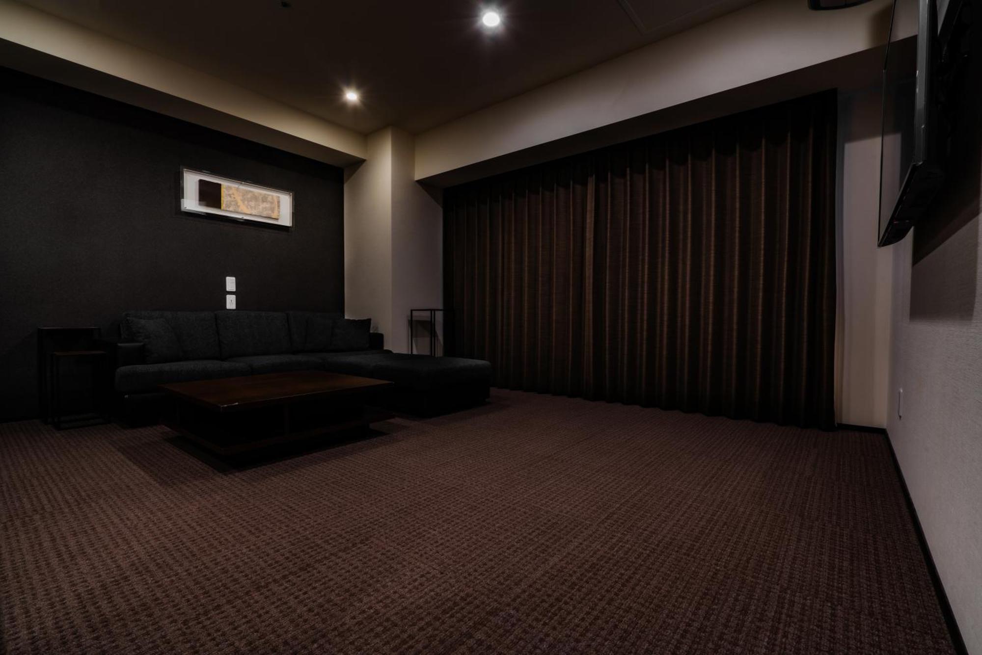 Randor Hotel Sapporo Suites Номер фото A room at a love hotel in Tokyo