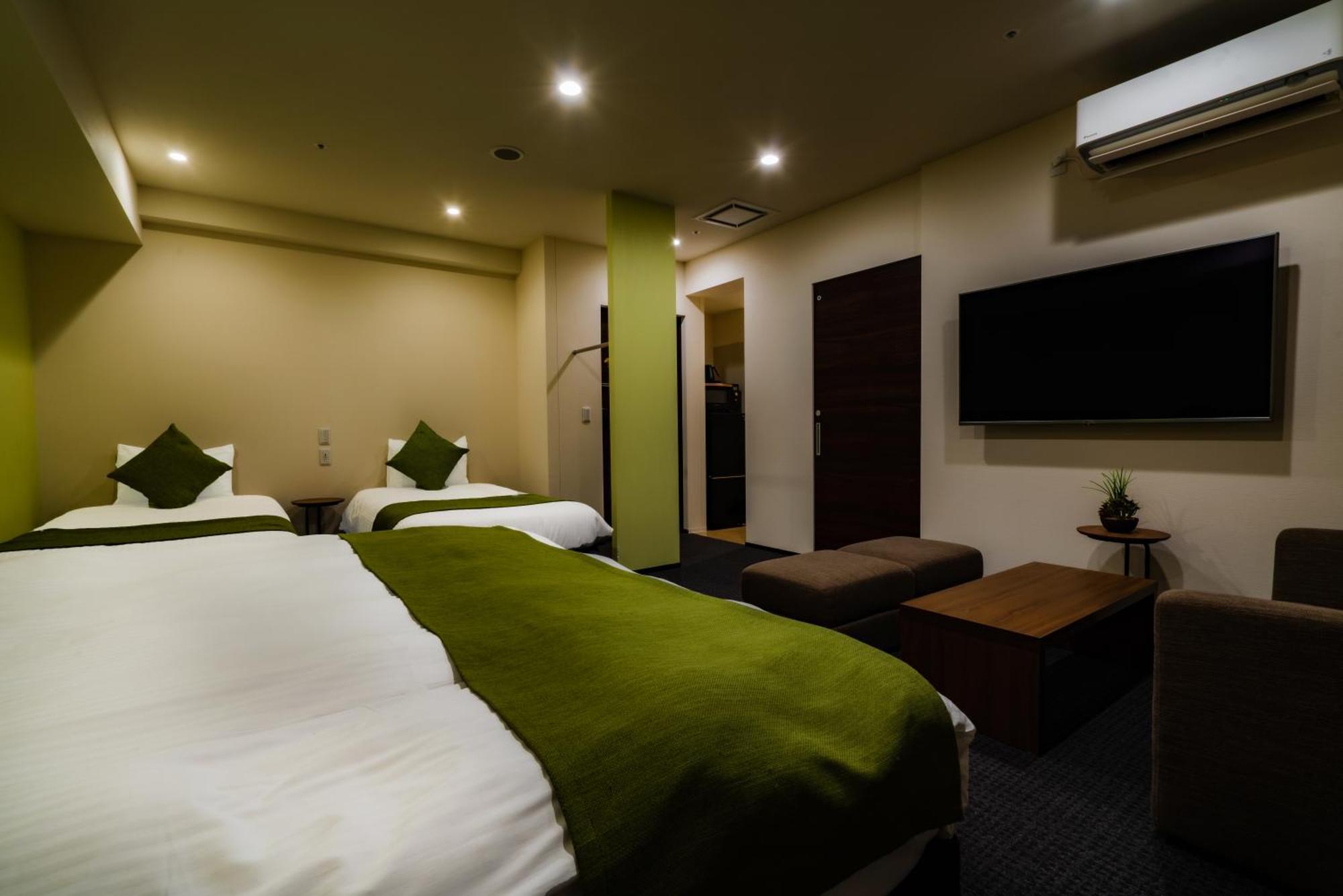 Randor Hotel Sapporo Suites Номер фото A room at the hotel