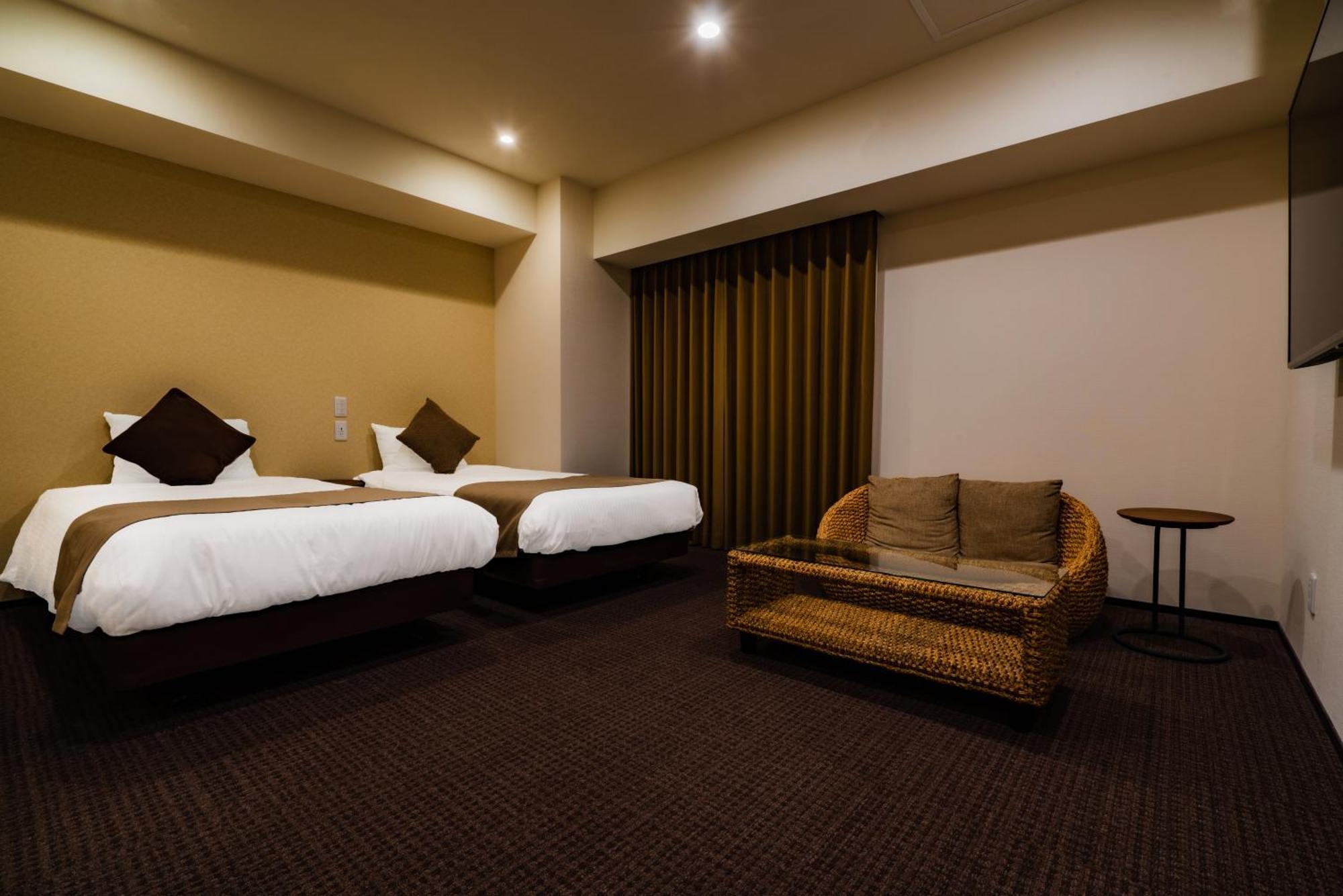 Randor Hotel Sapporo Suites Номер фото A room at the hotel