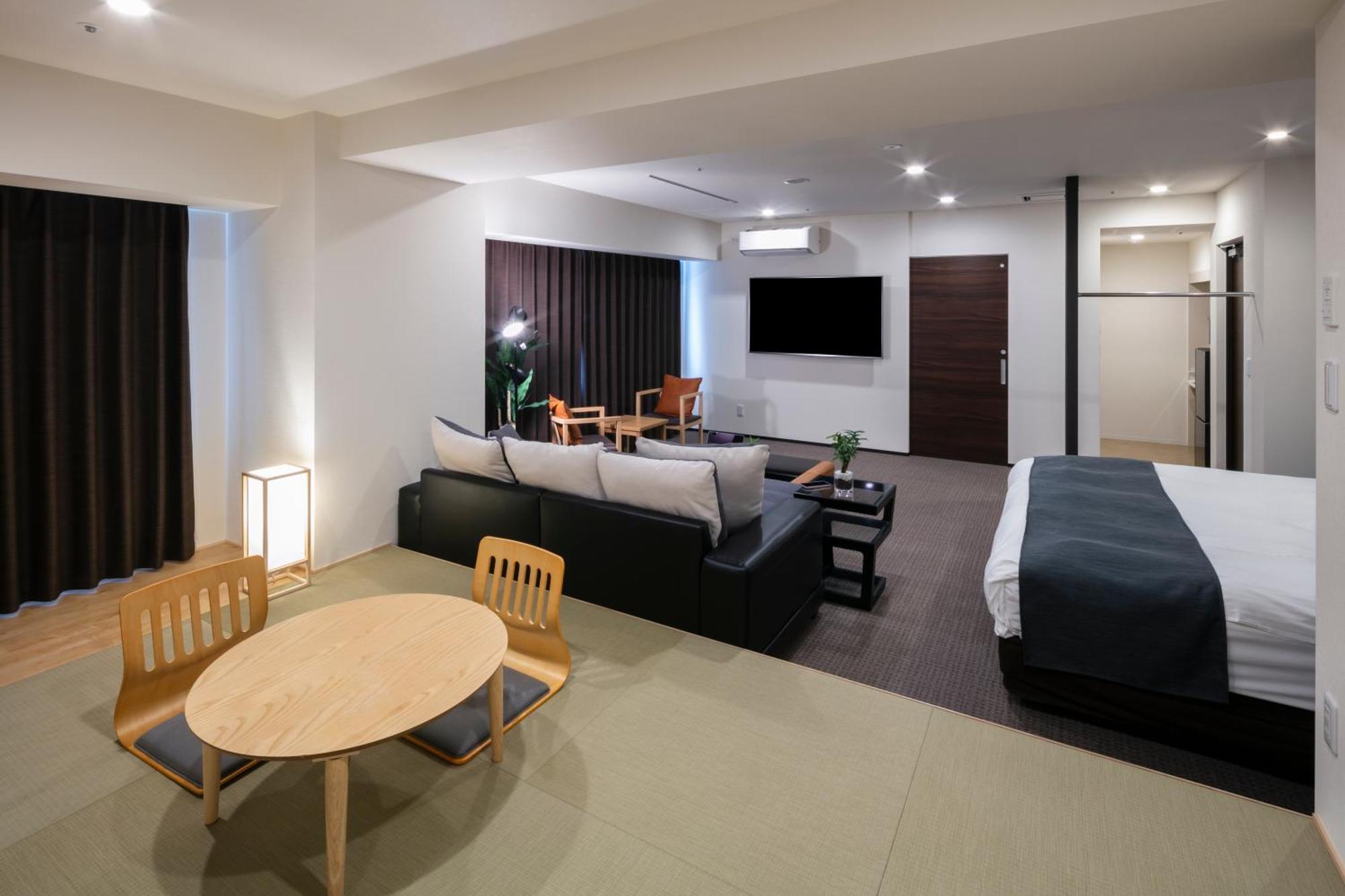 Randor Hotel Sapporo Suites Номер фото A room at the hotel