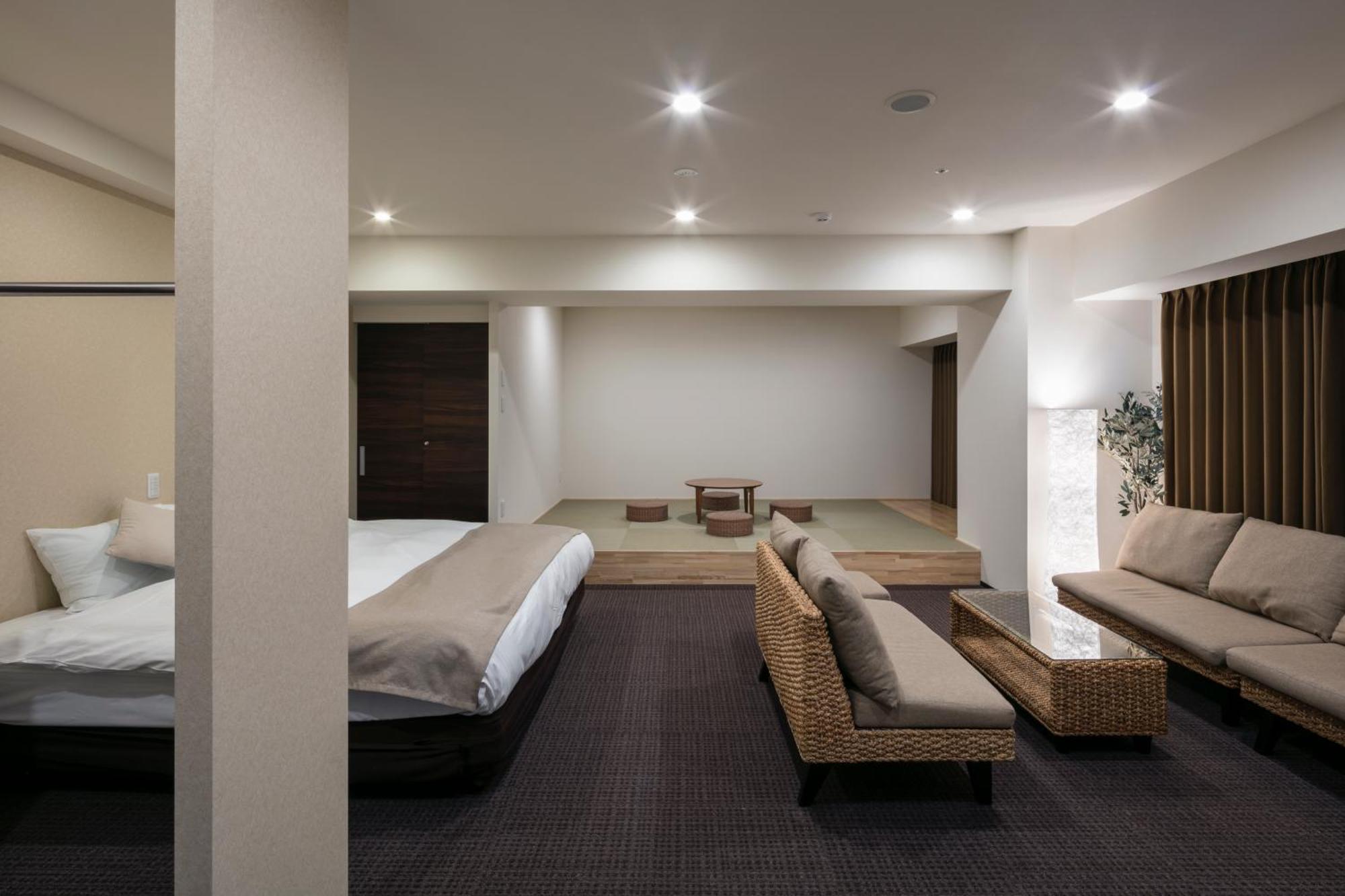 Randor Hotel Sapporo Suites Номер фото A room at the hotel