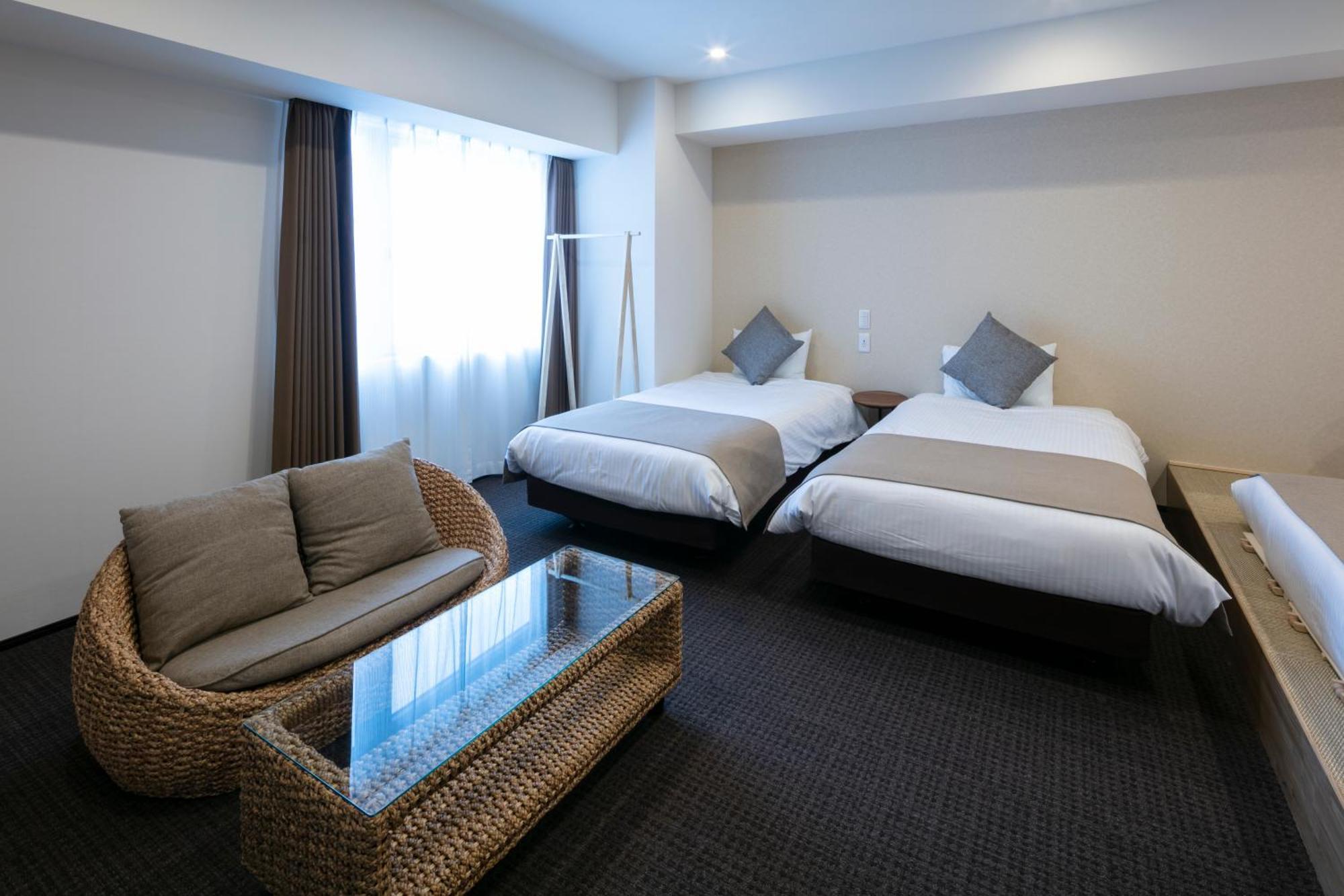 Randor Hotel Sapporo Suites Номер фото A room at the hotel