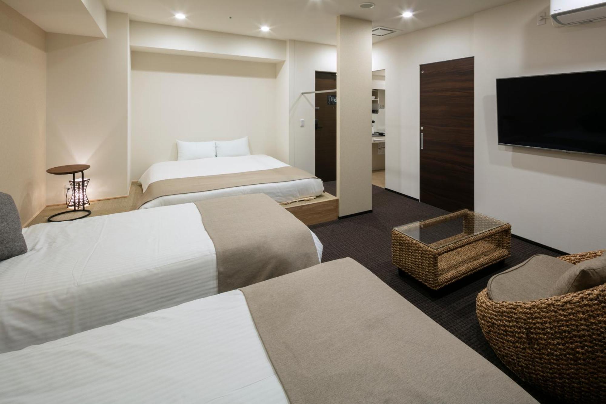 Randor Hotel Sapporo Suites Номер фото A room at the hotel