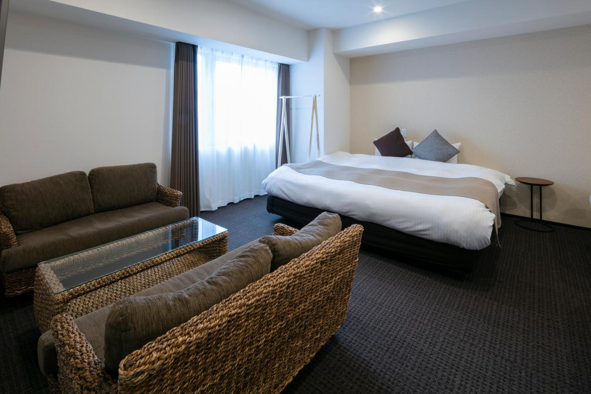 Randor Hotel Sapporo Suites Номер фото A room at the hotel