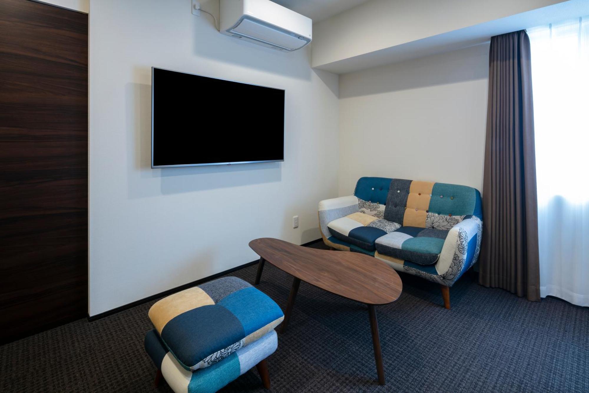 Randor Hotel Sapporo Suites Номер фото A room at the hotel