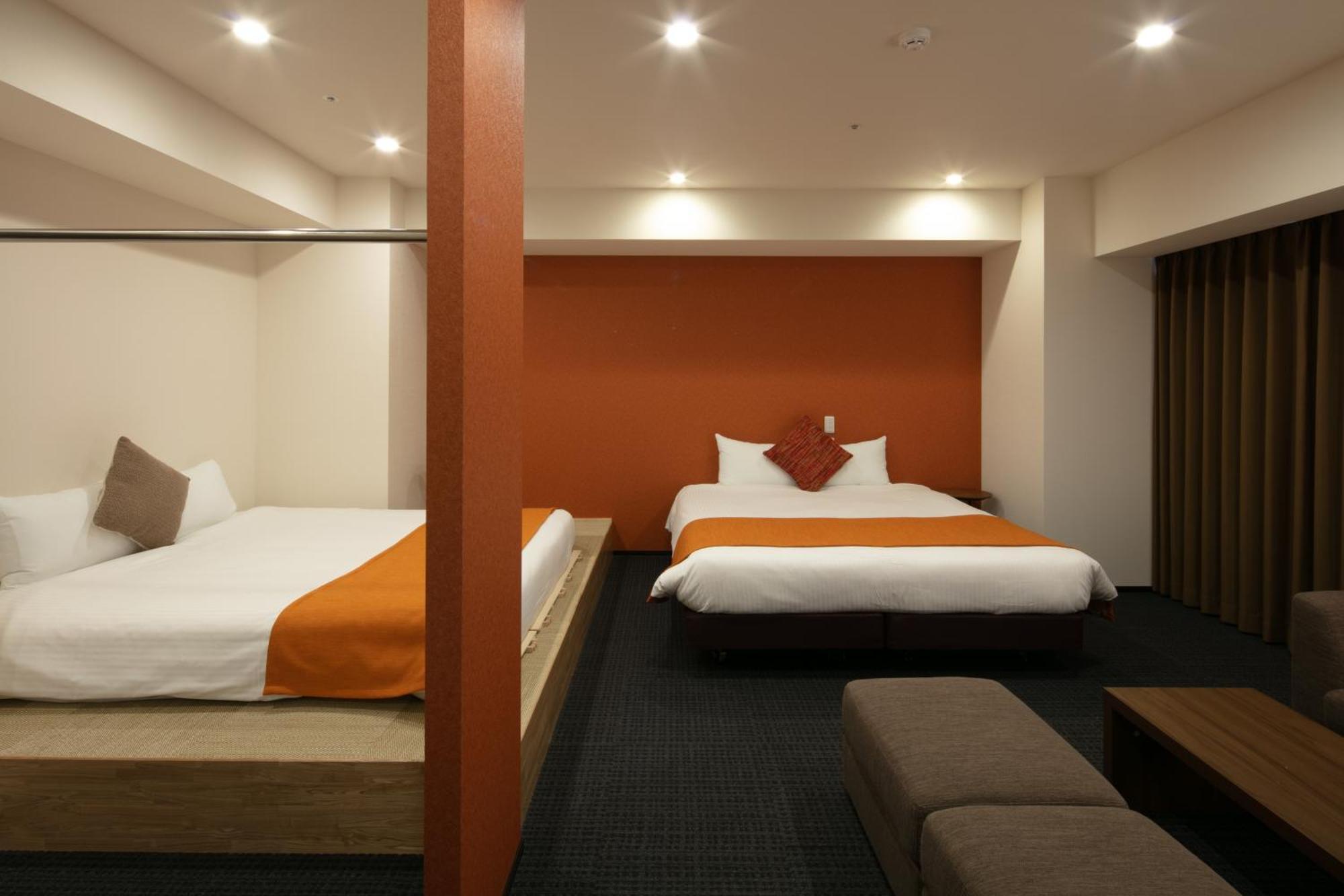 Randor Hotel Sapporo Suites Номер фото A room at the hotel