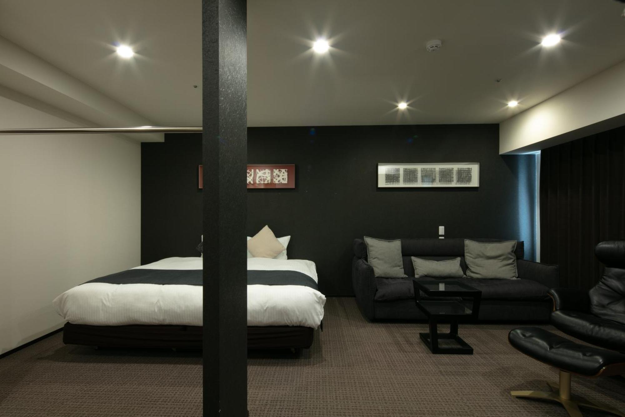 Randor Hotel Sapporo Suites Номер фото A room at the hotel