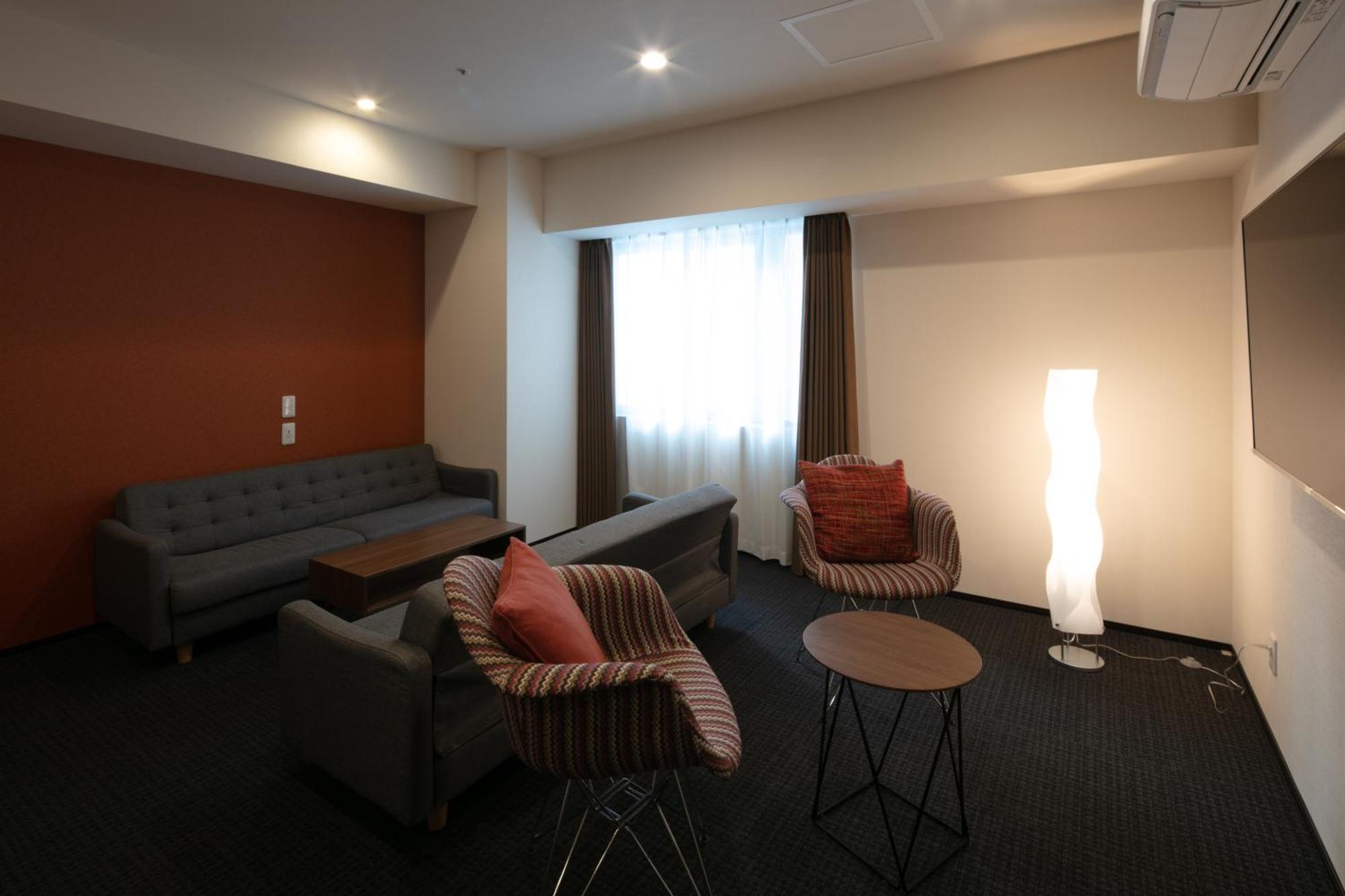 Randor Hotel Sapporo Suites Номер фото A room at the hotel