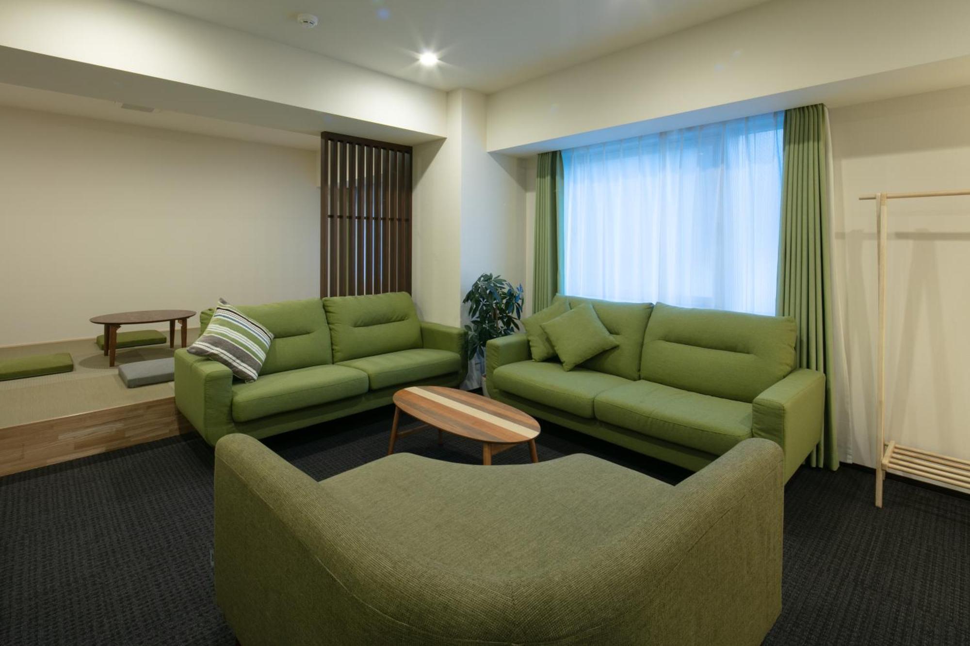 Randor Hotel Sapporo Suites Номер фото A living room in a typical Japanese apartment